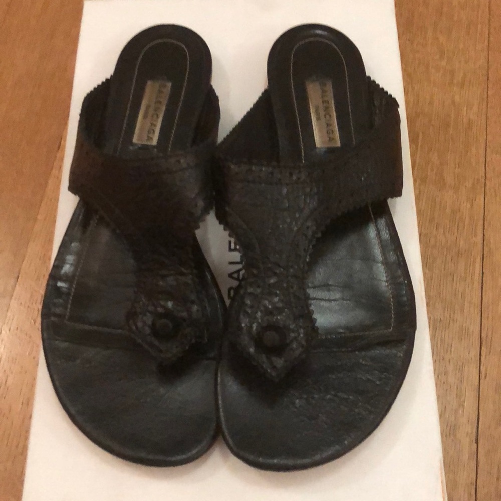 Black balenciaga leather flip